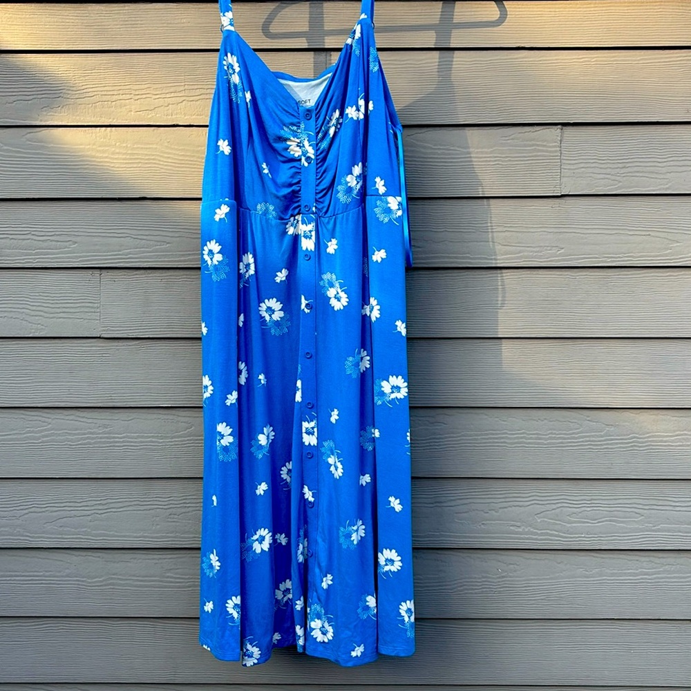 Midi Super Soft Button Front Dress Dotted Daisies